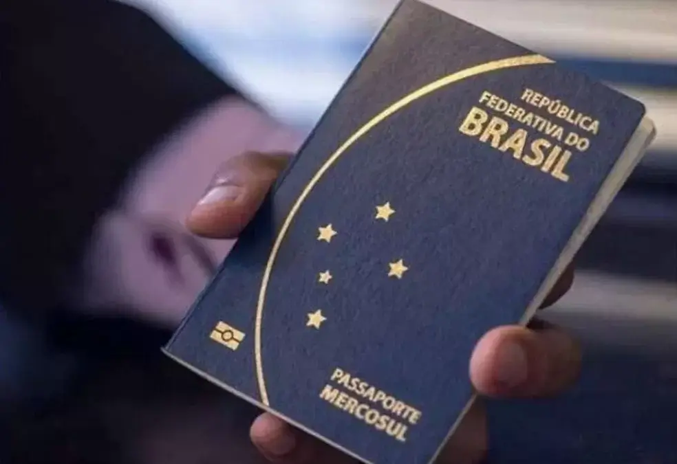 Polícia Federal anuncia normalização na emissão de passaportes